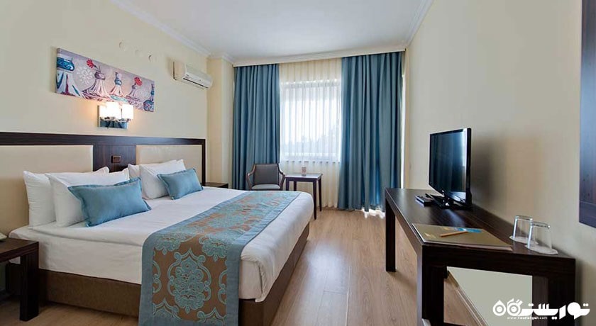 تخت بزرگ اتاق استاندارد